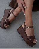 صندل شیک زنانه/دخترانه زارا قالب استاندارد سایز ۳۷ تا ۴۰ لژ ۶ سانت زیره پیو دو لژ طبی قیمت منصفانه خرید از تولیدی