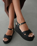 صندل شیک زنانه/دخترانه زارا قالب استاندارد سایز ۳۷ تا ۴۰ لژ ۶ سانت زیره پیو دو لژ طبی قیمت منصفانه خرید از تولیدی