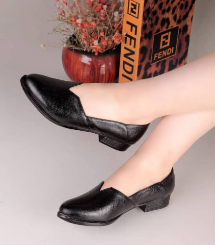 کالکشن جدید کفش کالج زنانه/دخترانه طبی هفتی کیفیت اصلی رویه سوگو خارجی زیره پی یو شیک و خوشپا سبک و راحت سایزبندی ۳۷ تا ۴۰ قیمت منصفانه خرید از تولیدی