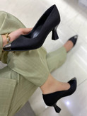 کفش مجلسی زنانه/دخترانه کیفیت اصلی جنس و کیفیت درجه یک در حد ترک پاخوری عالی پاشنه ۵ سانت جنس ساتن شیاری سایزبندی ۳۷ تا ۴۰ قیمت منصفانه خرید از تولیدی