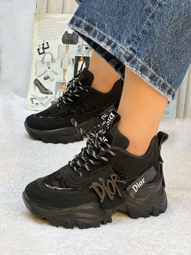 کتونی زنانه/دخترانه مدل دیور جدید خوشپا بادوام نرم و راحت زیره پیو قالب استاندارد سایزبندی ۳۷ تا ۴۰ قیمت منصفانه خرید از تولیدی