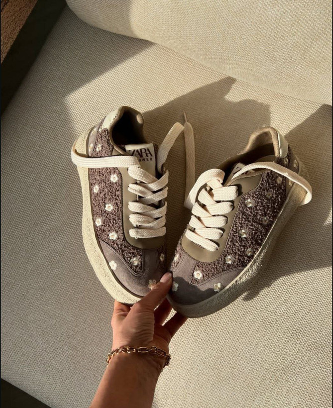 ونس جدید زنانه/دخترانه با کیفیت عالی زیره پیو سایز ۳۷ تا ۴۰ قیمت منصفانه خرید از تولیدی