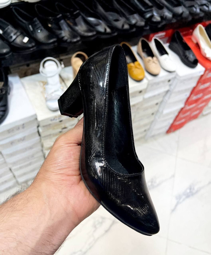 کفش مجلسی مدل آردن جنس رویه ورنی موجی پاشنه ۵ سانتی زیره دلتا کیفیت بینظیر سایز ۳۷ تا ۴۱پاخوری شیک قیمت منصفانه خرید از تولیدی