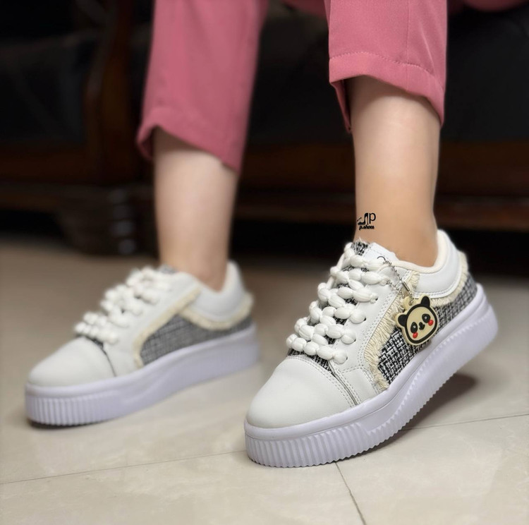 کتونی زنانه/دخترانه مدل Tedi زیره پیو کیفیت عالی و با ضمانت سبک و نرم قالب استاندارد سایزبندی ۳۷ تا ۴۰ خاص قیمت منصفانه خرید از تولیدی