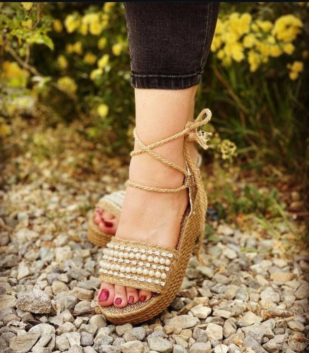 کفش تابستانی زنانه/دخترانه مدل کنفی بسیار شیک و راحت سایزبندی ۳۷ تا ۴۰ قیمت منصفانه خرید از تولیدی