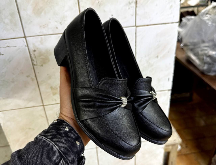 کفش کالج زنانه/دخترانه بسیار شیک راحت سایزبندی ۳۷ تا ۴۰ قیمت منصفانه خرید از تولیدی