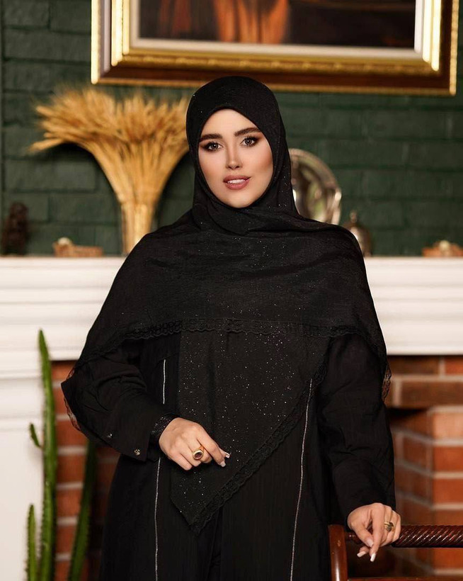 روسری مشکی اسلپ اکلیلی دور دانتل قواره ۱۴۰ فروش به صورت تک و عمده قیمت منصفانه خرید از تولیدی