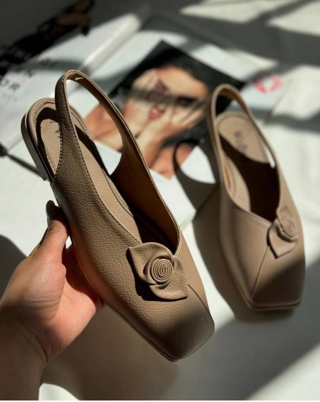 بابت جدید زنانه/دخترانه بسیار شیک خوشپا و راحت سایزبندی ۳۷ تا ۴۰ قیمت منصفانه خرید از تولیدی