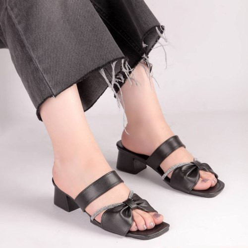 کفش صندل زنانه/دخترانه مدل پاپیونی سایزبندی ۳۷ تا ۴۰ شیک و خوشپا جنس رویه چرم جدید و راحت قیمت منصفانه خرید از تولیدی