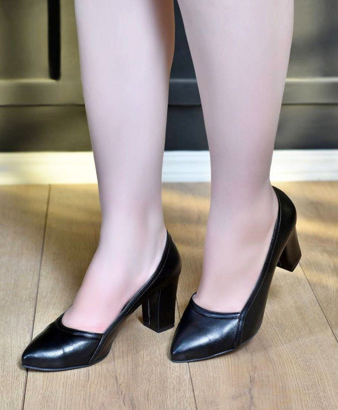کفش مجلسی زنانه/دخترانه جنس عالی درجه یک قالب استاندارد پاشنه ۷ سانت سبک و راحت کیفیت اصل تضمینی سایزبندی ۳۶ تا ۴۰