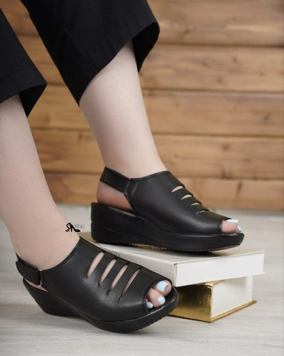 صندل طبی زنانه جدید کیفیت با ضمانت زیره پیو۵ سانت طبی درجه یک سبک و راحت سایزبندی ۳۷ تا ۴۰