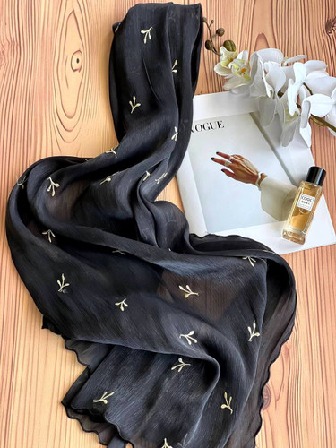 شال مشکی گل دوزی به صورت تک و عمده قیمت منصفانه خرید از تولیدکننده