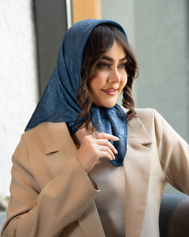 مینی اسکارف وال اسلپ طرح پتینه قواره ۷۵*۷۵به صورت تک و عمده قیمت منصفانه