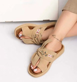 صندل زنانه/دخترانه رویه میکرو سوئیت گلدوزی شده لژ دورکش زیره پیو کیفیت عالی بسیار شیک و خوشپا و راحت