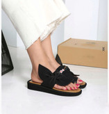 صندل زنانه/دخترانه رویه میکرو سوئیت گلدوزی شده لژ دورکش زیره پیو کیفیت عالی بسیار شیک و خوشپا و راحت