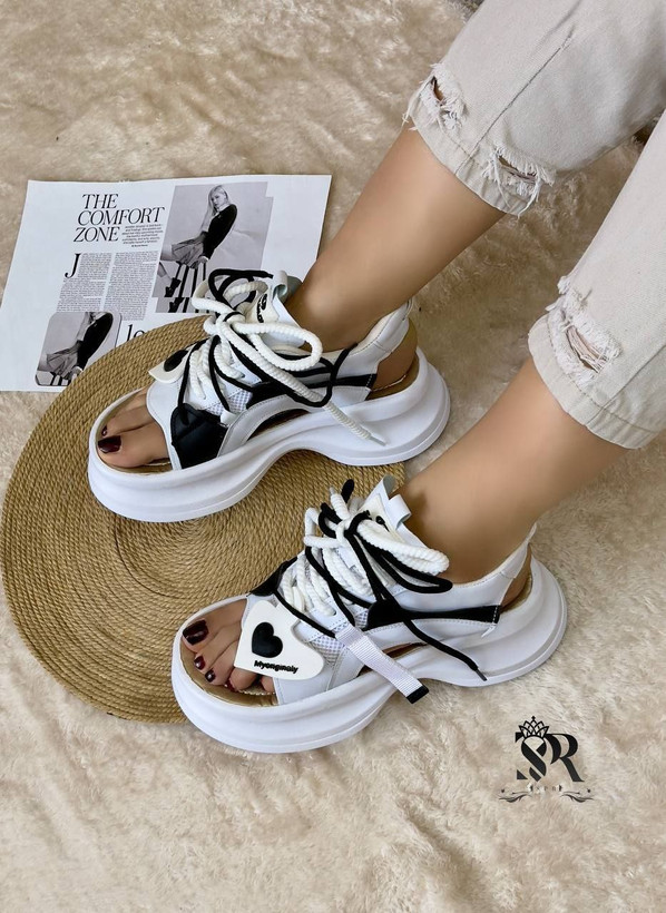 صندل طبی زنانه/دخترانه زیره پیو طبی و بسیار نرم برند بتا جنس چرم حوله ای دوبل(پشت چرم)و بهترین متریال کیفیت تولید باغ سپهسالار و تضمینی