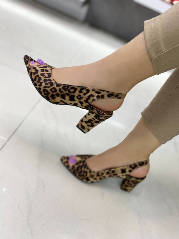 کفش مجلسی زنانه/دخترانه کیفیت اصلی پاخوری عالی پاشنه ۷ سانت جنس و کیفیت درجه یک در حد ترک