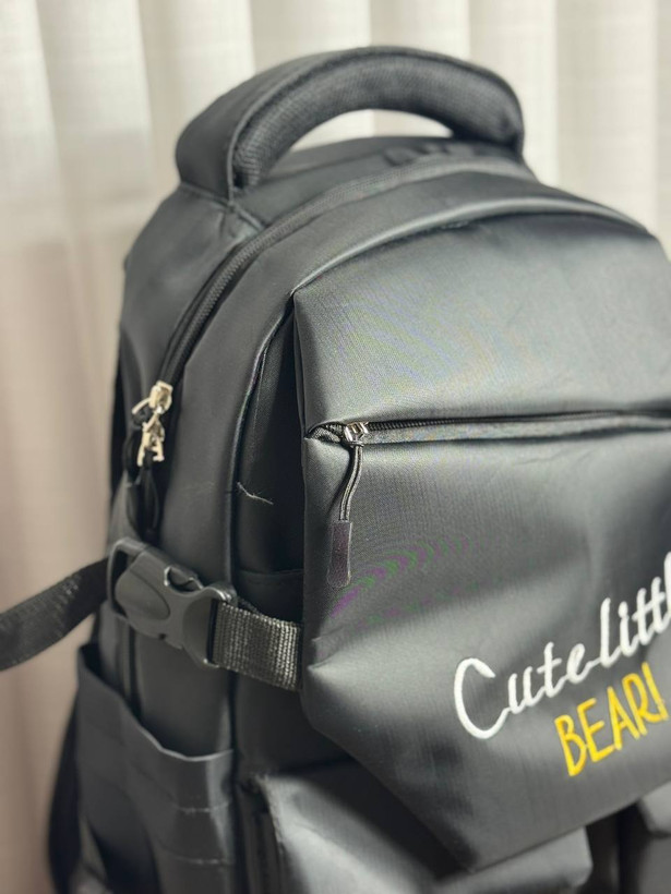 کوله پشتی اسپرت/کیف مدرسه تک رنگ مشکی جادار جنس درجه یک ابعاد ۴۲ در ۳۲ قیمت عالی