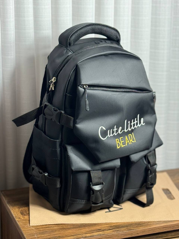 کوله پشتی اسپرت/کیف مدرسه تک رنگ مشکی جادار جنس درجه یک ابعاد ۴۲ در ۳۲ قیمت عالی