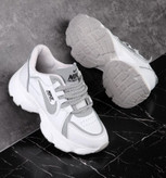 کتونی زنانه/دخترانه جدید بسیار شیک خوشپا و راحت کیفیت عالی زیره پیو سایزبندی ۳۷تا۴۰