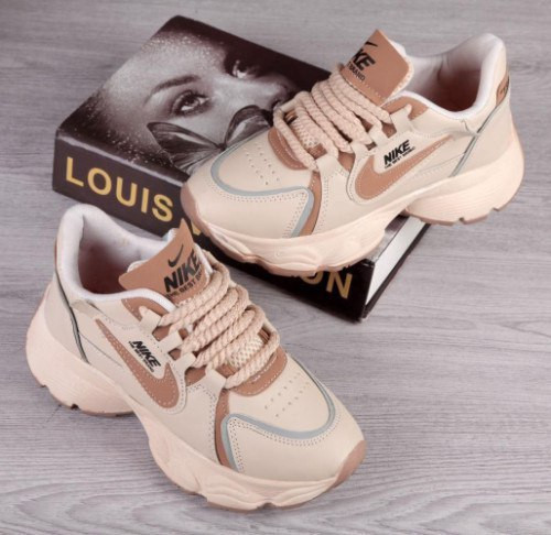 کتونی زنانه/دخترانه جدید بسیار شیک خوشپا و راحت کیفیت عالی زیره پیو سایزبندی ۳۷تا۴۰