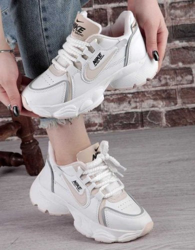 کتونی زنانه/دخترانه جدید بسیار شیک خوشپا و راحت کیفیت عالی زیره پیو سایزبندی ۳۷تا۴۰