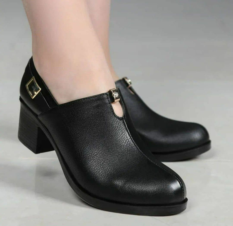 کفش کالج جدید زنانه/دخترانه کیفیت عالی سایزبندی ۳۷ تا ۴۰ قیمت رقابتی