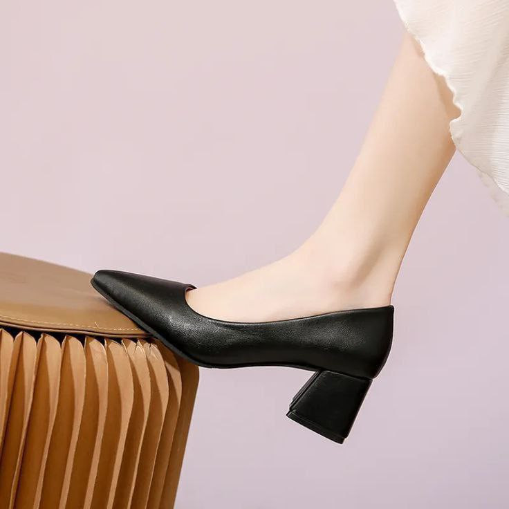 کفش مجلسی زنانه/دخترانه اندازه پاشنه ۵ سانت سایزبندی ۳۶ تا ۴۱ قیمت منصفانه