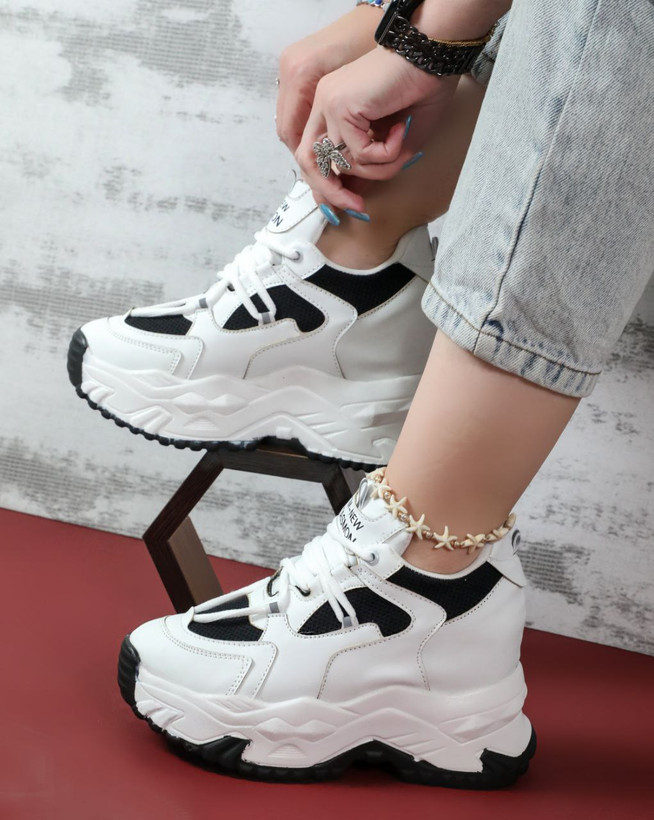 کتونی زنانه/دخترانه جدید لژ مخفی کل لژ ۷ سانت زیره پیو و سبک بسیار باکیفیت خوشپا راحت سایزبندی ۳۷تا۴۰