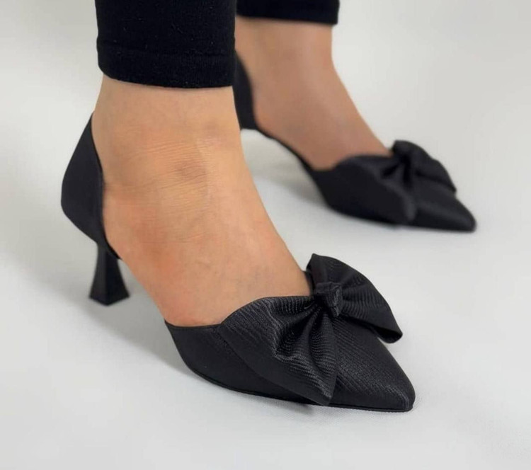 کفش مجلسی زنانه/دخترانه مدل Torlando رویه گیپور رویه و زیره وارداتی پاشنه ۵ سانتی دلتا پاخوری شیک خرید از تولیدی تعداد محدود موجودی گرفته شود