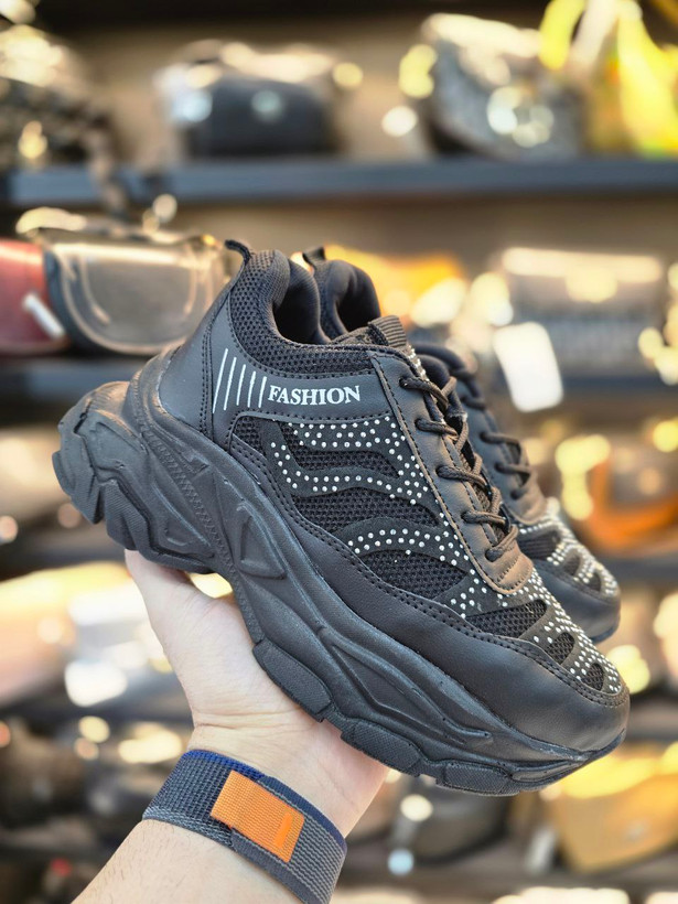 کتونی زنانه/دخترانه مدل جدید فشیون نگینی قالب استاندارد پاخور عالی سایزبندی ۳۷ تا ۴۰