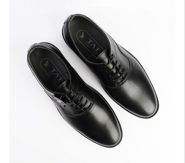 کفش مجلسی و کلاسیک مردانه جنس رویه چرم صنعتی با کیفیت زیره pvc سایزبندی ۴۰ تا ۴۴