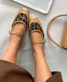 کفش کالج پلنگی زنانه/دخترانه جدید جنس ورنی در دو رنگ مشکی و کرم سایزبندی ۳۷تا۴۰