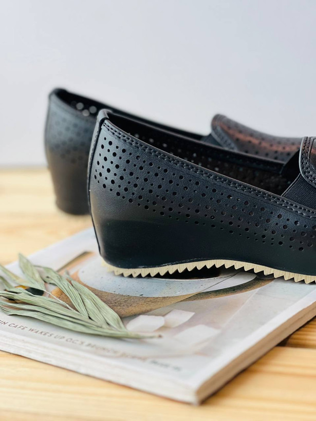 کفش طبی زنانه/دخترانه مدل ویتنام لیزری طبی فوق العاده راحت و سبک سایزبندی ۳۵ تا ۴۳