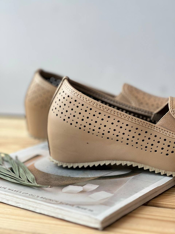 کفش طبی زنانه/دخترانه مدل ویتنام لیزری طبی فوق العاده راحت و سبک سایزبندی ۳۵ تا ۴۳