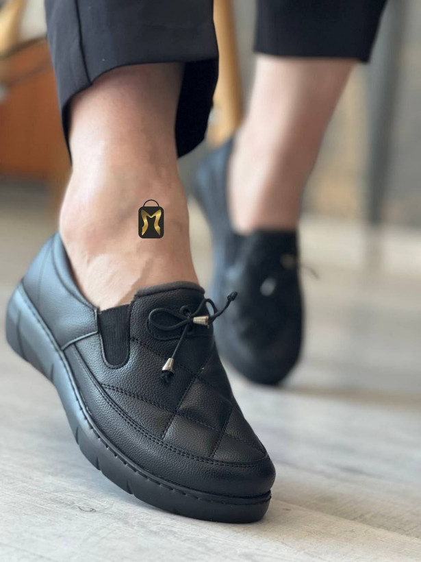 کفش طبی زنانه/دخترانه جنس چرم صنعتی سوگو درجه یک زیره پی یو درجه یک دارای کفی راحتی و طبی بسیار بادوام و باکیفیت