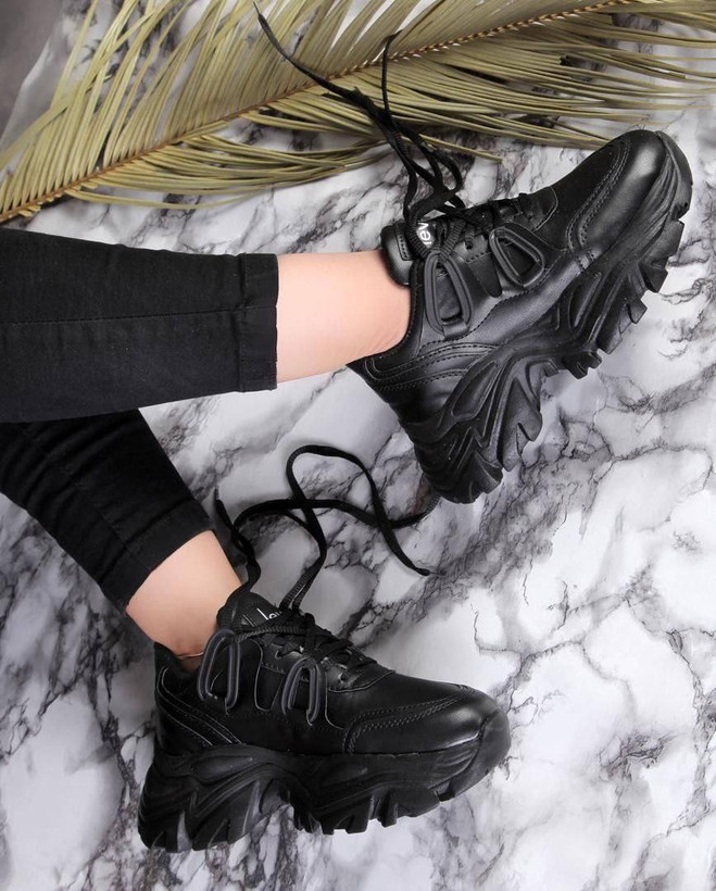 کفش اسپرت/کتونی زنانه دخترانه مدل asics پاخوری شیک کیفیت اصلی زیره پیو تولید باغ سپهسالار قالب استاندارد