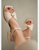 صندل جدید زنانه/دخترانه رویه فلوتر پاشنه ۴ سانت بسیار شیک و خوشپا و راحت سایزبندی۳۷ تا ۴۰