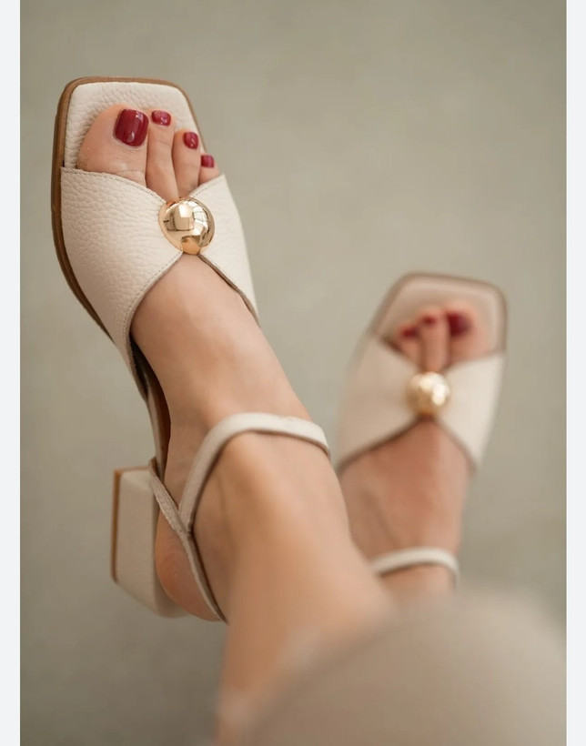 صندل جدید زنانه/دخترانه رویه فلوتر پاشنه ۴ سانت بسیار شیک و خوشپا و راحت سایزبندی۳۷ تا ۴۰