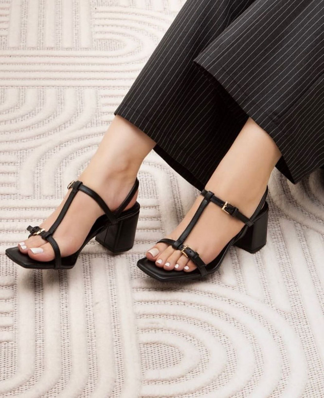 صندل زنانه/دخترانه مدل niloofar پاشنه ۵ سانت سایزبندی ۳۶ تا ۴۱