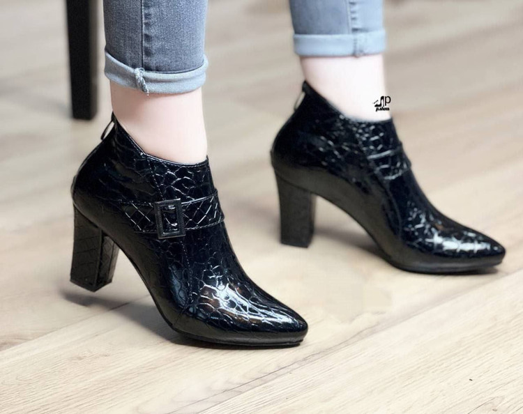 کفش کلاسیک زنانه/دخترانه رویه ورنی چاپی پاشنه ۶ سانت دلتا پاخوری شیک کیفیت با ضمانت تولید تبریز قالب استاندارد