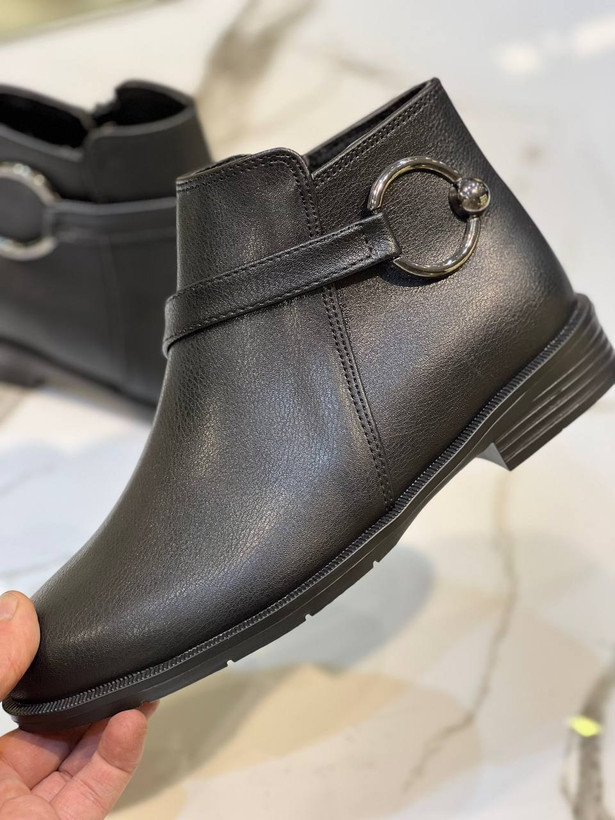 نیمبوت جدید زنانه/دخترانه بسیار شیک خوشپا و راحت سایزبندی ۳۷ تا ۴۰