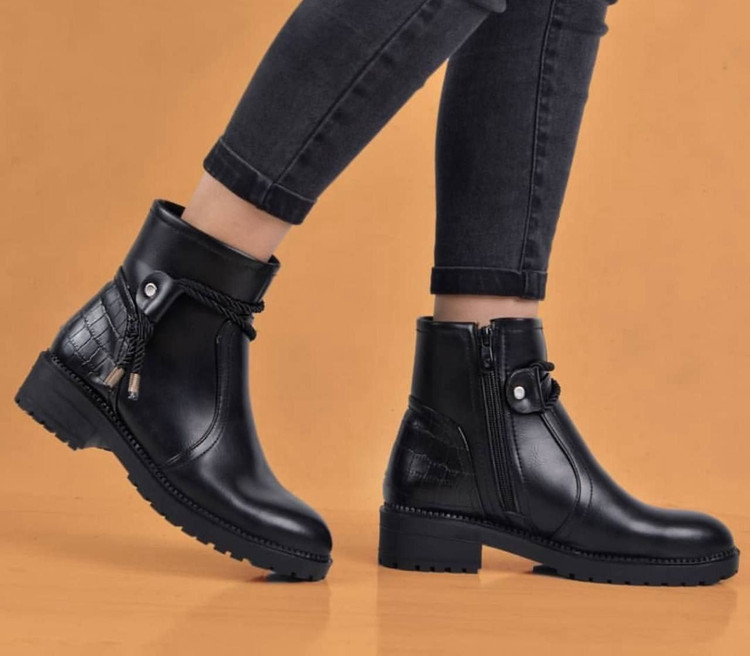 نیم بوت جدید زنانه/دخترانه بسیار شیک خوشپا و راحت سایزبندی ۳۶ تا ۴۰