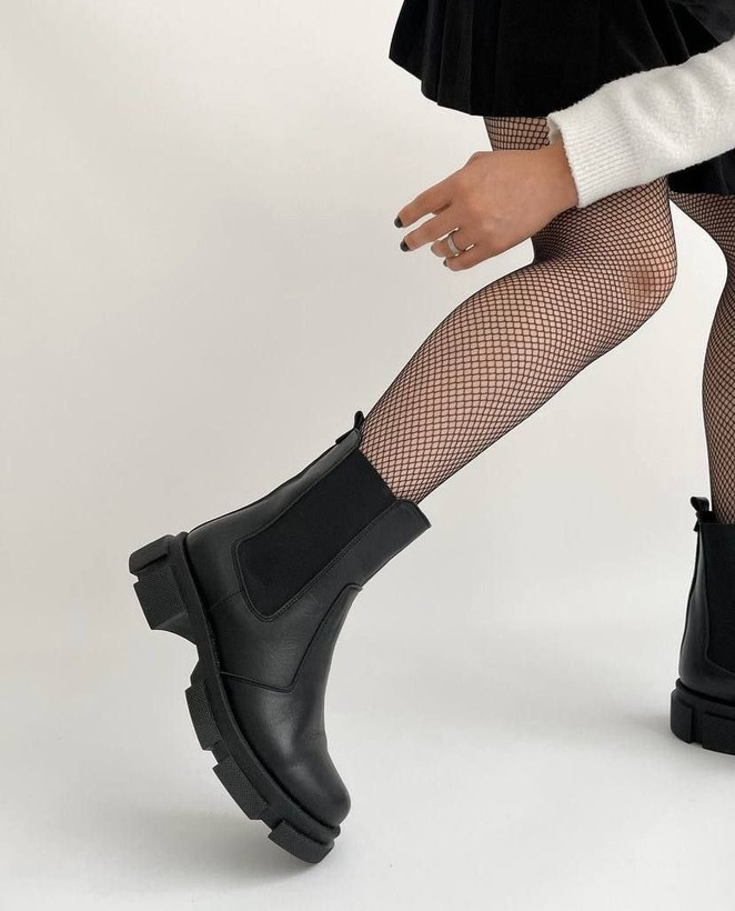 بوت جدید زنانه/دخترانه بسیار شیک خوشپا و راحت سایزبندی ۳۷ تا ۴۰