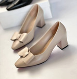 کفش مجلسی زنانه/دخترانه مدل پاشیک رویه چرم بیاله واکس خور کیفیت عالی و جدید زیره دلتا ۷ سانت سایزبندی ۳۸ تا ۴۱ پاخوری شیک