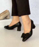 کفش مجلسی زنانه/دخترانه مدل پاشیک رویه چرم بیاله واکس خور کیفیت عالی و جدید زیره دلتا ۷ سانت سایزبندی ۳۸ تا ۴۱ پاخوری شیک