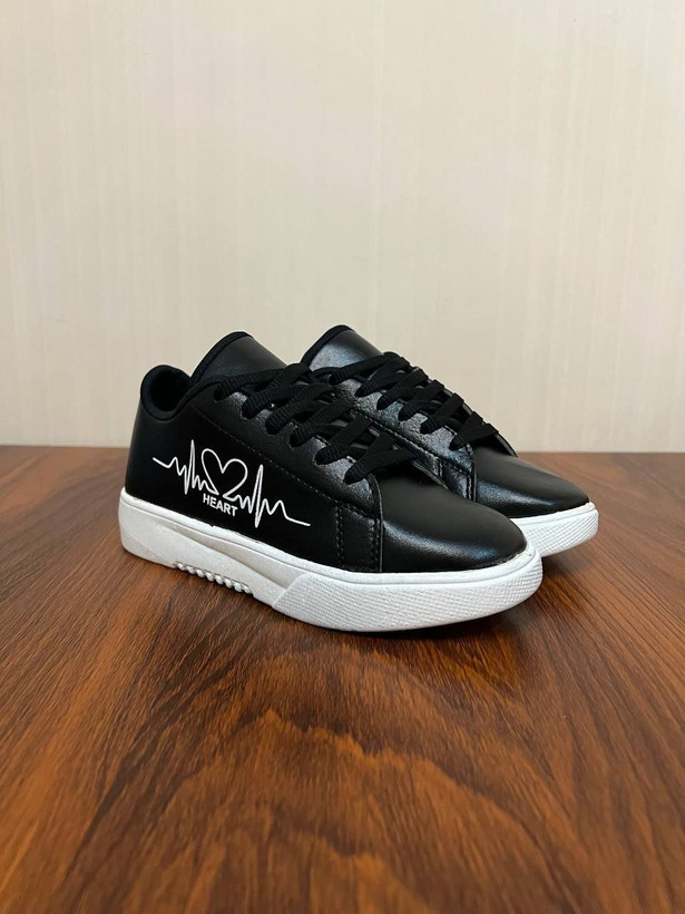 ونس ضربان حراجی زنانه/دخترانه رویه فوم درجه یک زیره پلیمر مواد نو داخل دوخت سایزبندی ۳۷ تا ۴۰ قالب استاندارد