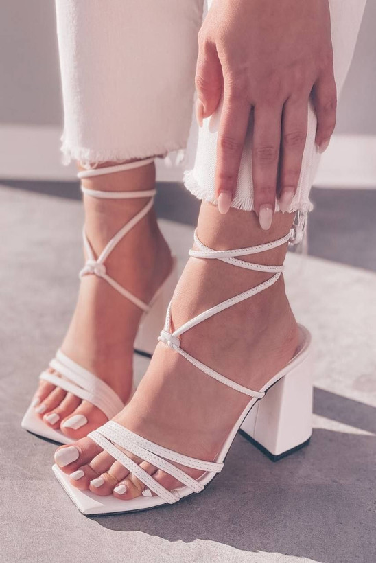 کفش تابستانی/صندل زنانه دخترانه زیره دافوس پاشنه ۶ سانت رویه چرم صنعتی درجه یک سایزبندی ۳۶ تا ۴۱ قالب استاندارد ترک