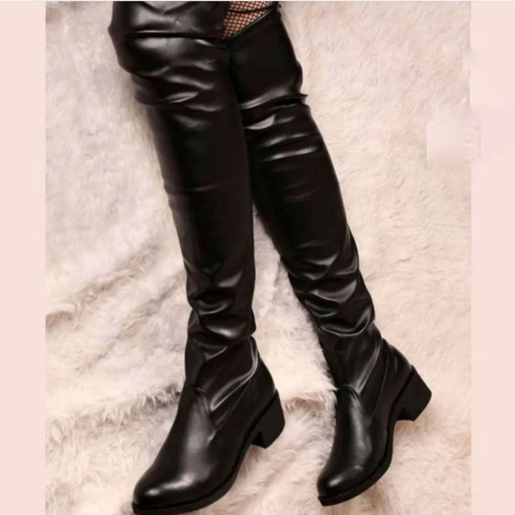 بوت جورابی زنانه/دخترانه در دو جنس انتخابی سوییت و چرم زیره پیو کیفیت عالی سایز ۳۷ تا ۴۰ قالب استاندارد