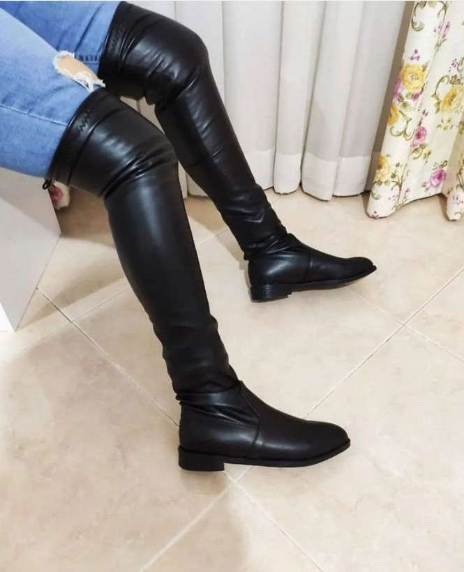 بوت جورابی زنانه/دخترانه در دو جنس انتخابی سوییت و چرم زیره پیو کیفیت عالی سایز ۳۷ تا ۴۰ قالب استاندارد